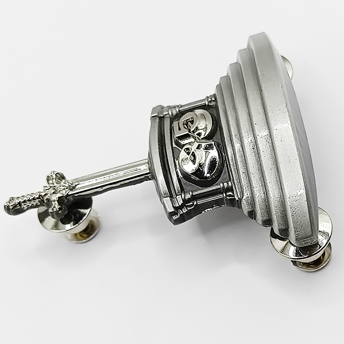 Q5 3D Pin - Monument of Steel - Image 3