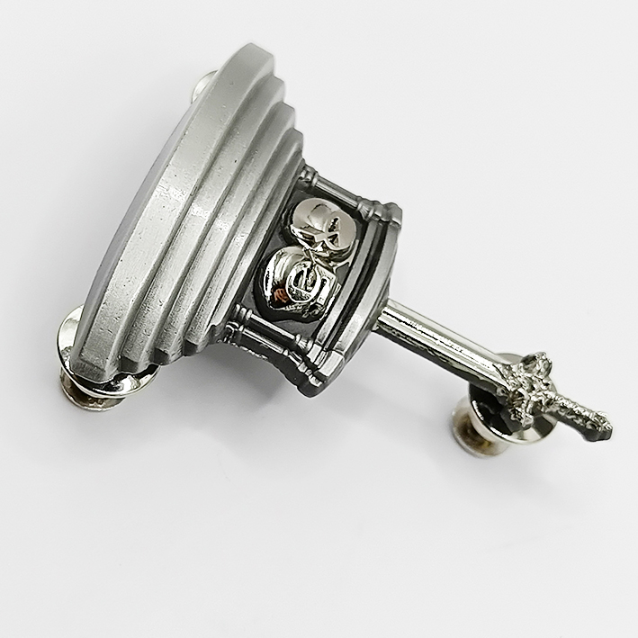 Q5 3D Pin - Monument of Steel - Image 4